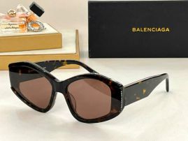 Picture of Balenciga Sunglasses _SKUfw56610622fw